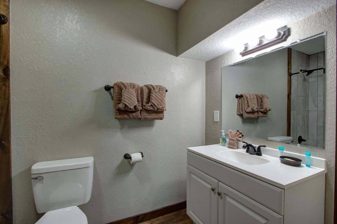 3 Master Bedrooms - Sleeps 10 - Location - Game Room - Hot Tub Pigeon Forge Zewnętrze zdjęcie