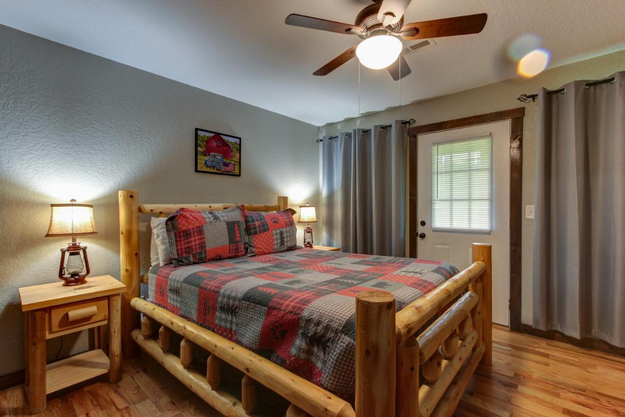 3 Master Bedrooms - Sleeps 10 - Location - Game Room - Hot Tub Pigeon Forge Zewnętrze zdjęcie