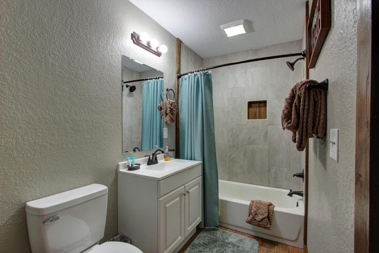 3 Master Bedrooms - Sleeps 10 - Location - Game Room - Hot Tub Pigeon Forge Zewnętrze zdjęcie