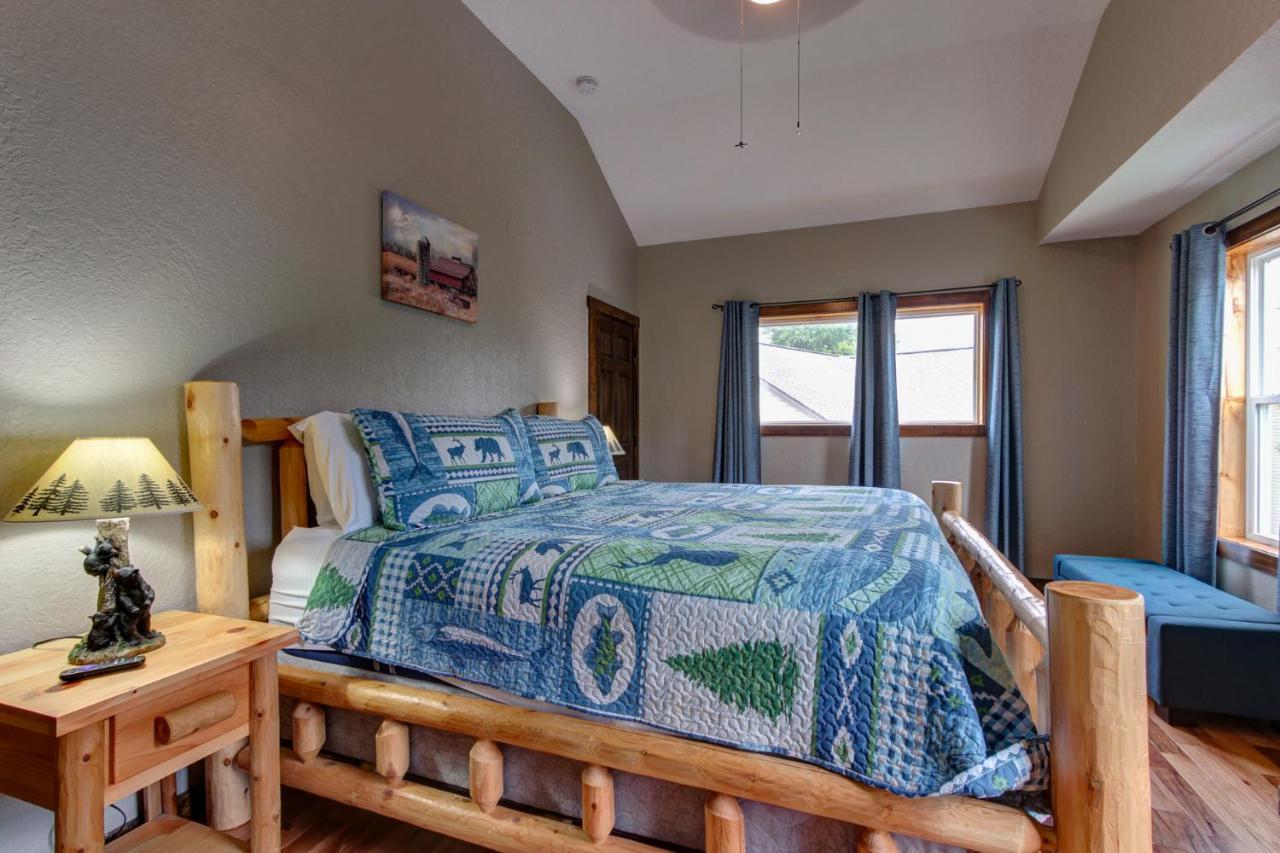 3 Master Bedrooms - Sleeps 10 - Location - Game Room - Hot Tub Pigeon Forge Zewnętrze zdjęcie