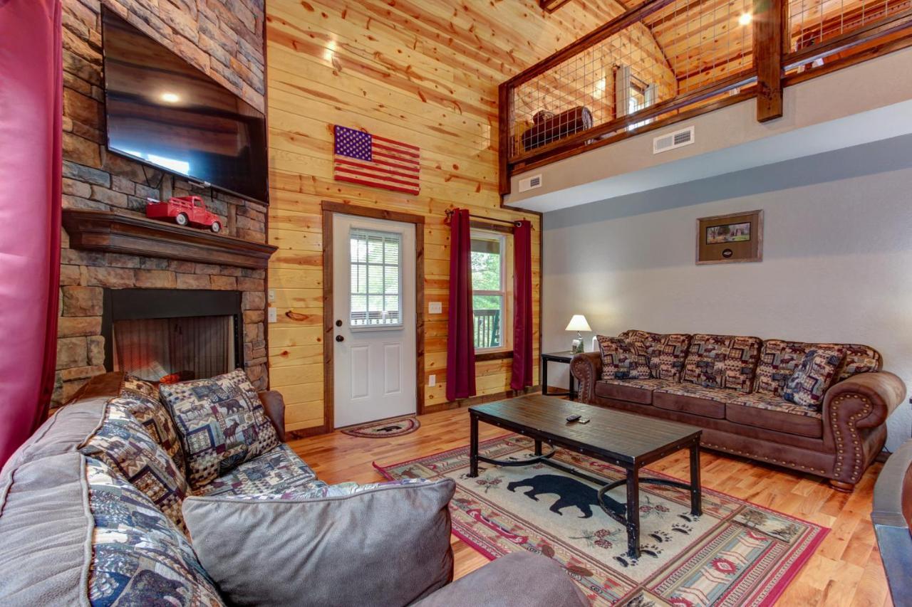 3 Master Bedrooms - Sleeps 10 - Location - Game Room - Hot Tub Pigeon Forge Zewnętrze zdjęcie